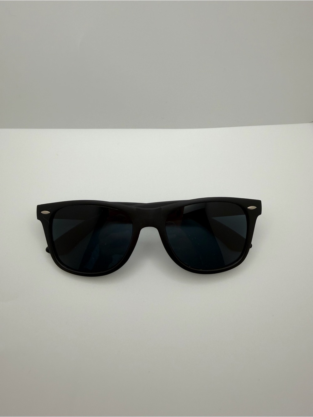 Classic Black Wayfarer Sunglasses - Men